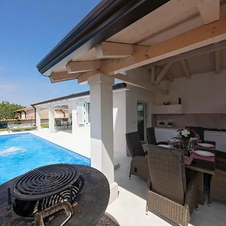 Villa J&M