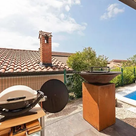 Villa J&M Dom wakacyjny Žbandaj